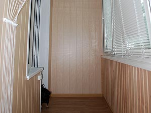 Внутрішня обшивка балкона